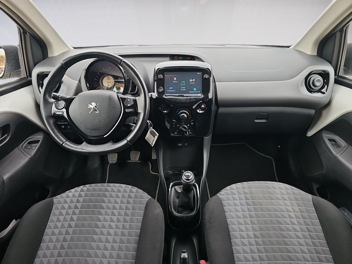 Peugeot 108 1.0 VTi Active 53 kW (72 CV) Vehículo usado en Madrid Peugeot 108 1.0 VTi Active 53 kW (72 CV) Vehículo usado en Madrid