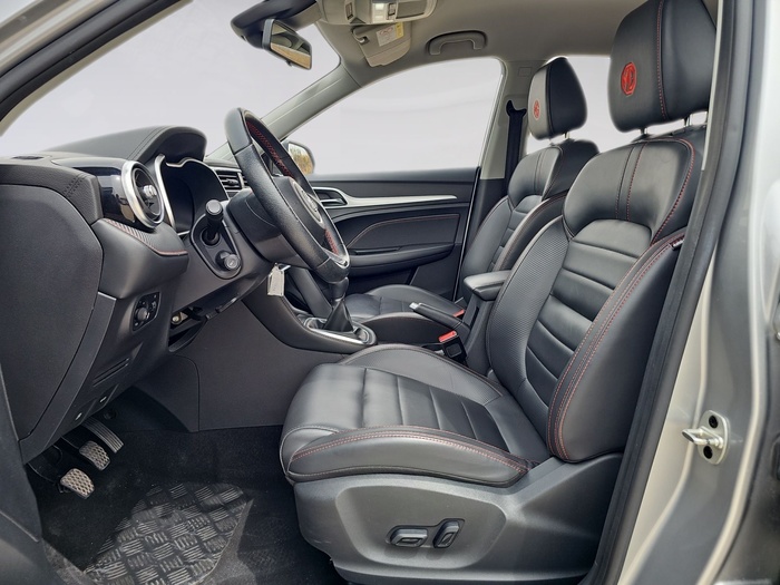 MG ZS 1.5 Comfort 78 kW (106 CV) Vehículo usado en Madrid MG ZS 1.5 Comfort 78 kW (106 CV) Vehículo usado en Madrid