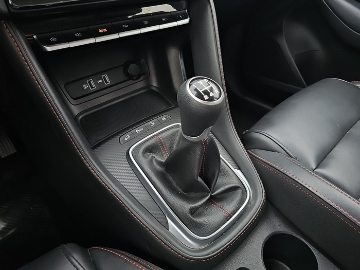 MG ZS 1.5 Comfort 78 kW (106 CV) Vehículo usado en Madrid MG ZS 1.5 Comfort 78 kW (106 CV) Vehículo usado en Madrid