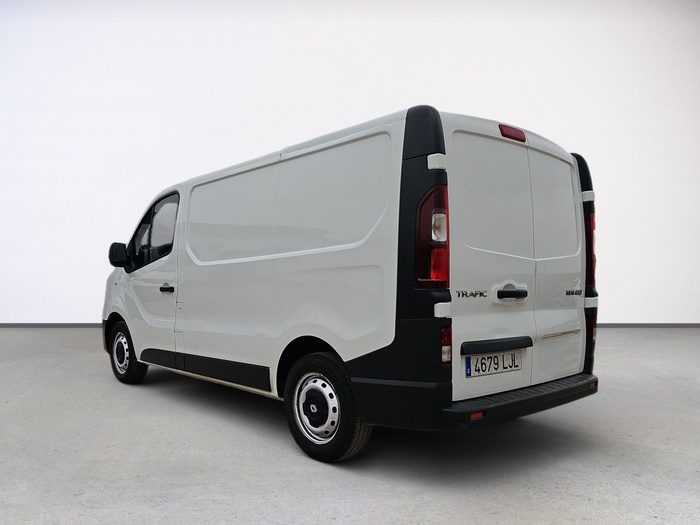 Renault Trafic Furgon Furgon 27 L1H1 Energy BluedCi 88 kW (120 CV) Vehículo usado en Madrid Renault Trafic Furgon Furgon 27 L1H1 Energy BluedCi 88 kW (120 CV) Vehículo usado en Madrid