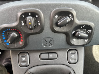 Fiat Panda 1.0 Hybrid GSE 51 kW (70 CV) 18 Fiat Panda 1.0 Hybrid GSE 51 kW (70 CV) 18