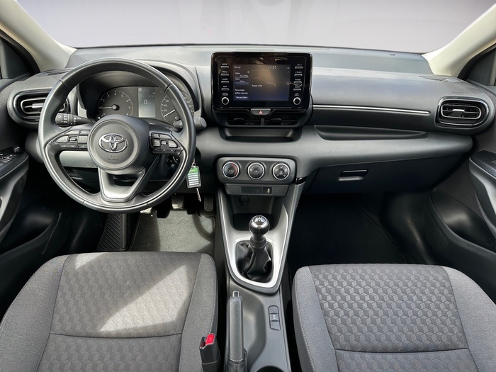 Toyota Yaris 1.0 53 kW (72 CV) Vehículo usado en Madrid Toyota Yaris 1.0 53 kW (72 CV) Vehículo usado en Madrid