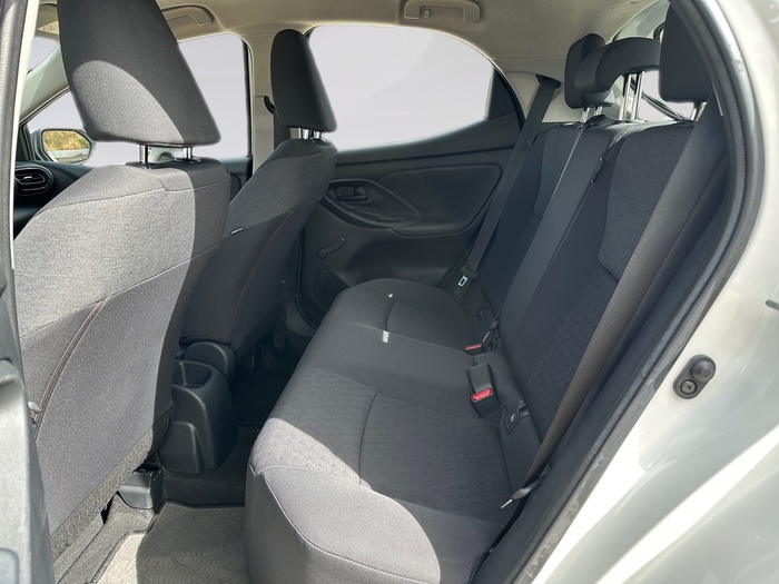 Toyota Yaris 1.0 53 kW (72 CV) Vehículo usado en Madrid Toyota Yaris 1.0 53 kW (72 CV) Vehículo usado en Madrid