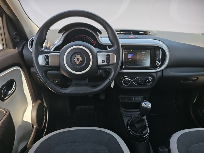 Renault Twingo 1.0 48 kW (65 CV) Vehículo usado en Madrid Renault Twingo 1.0 48 kW (65 CV) Vehículo usado en Madrid