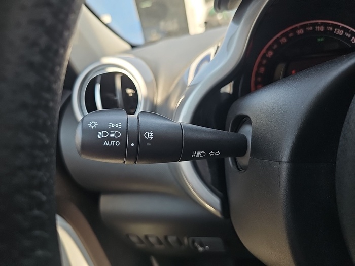 Renault Twingo 1.0 48 kW (65 CV) Vehículo usado en Madrid Renault Twingo 1.0 48 kW (65 CV) Vehículo usado en Madrid