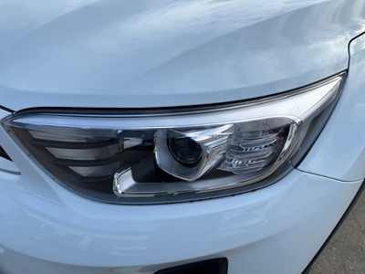 Kia Stonic 1.2 DPi Concept 62 kW (84 CV) 16 Kia Stonic 1.2 DPi Concept 62 kW (84 CV) 16