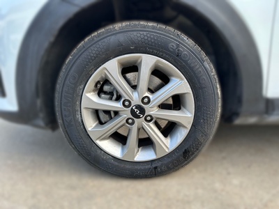 Kia Stonic 1.2 DPi Concept 62 kW (84 CV) 13 Kia Stonic 1.2 DPi Concept 62 kW (84 CV) 13