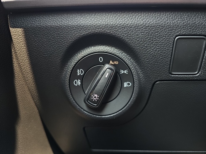 SEAT Ibiza 1.0 TSI FR Plus 81 kW (110 CV) Vehículo usado en Madrid SEAT Ibiza 1.0 TSI FR Plus 81 kW (110 CV) Vehículo usado en Madrid