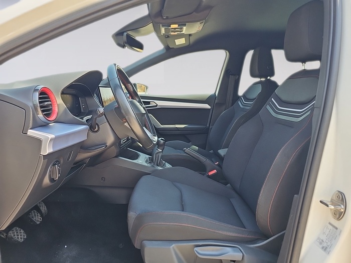 SEAT Ibiza 1.0 TSI FR Plus 81 kW (110 CV) Vehículo usado en Madrid SEAT Ibiza 1.0 TSI FR Plus 81 kW (110 CV) Vehículo usado en Madrid