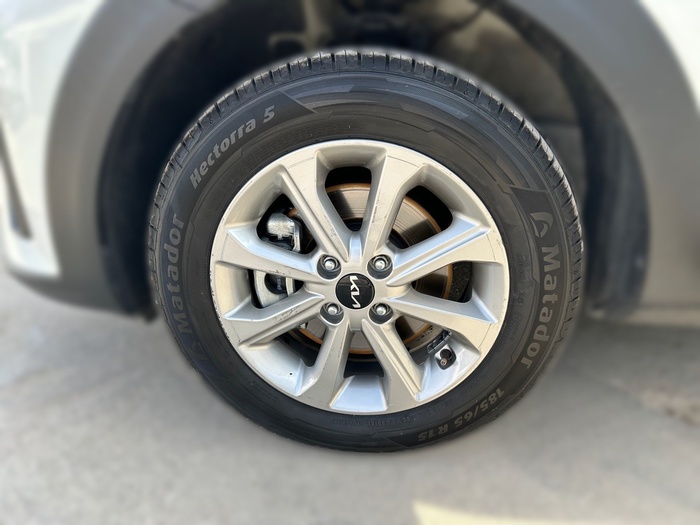 Kia Stonic 1.2 DPi Concept 62 kW (84 CV) Vehículo usado en Madrid Kia Stonic 1.2 DPi Concept 62 kW (84 CV) Vehículo usado en Madrid