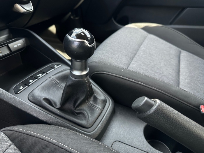 Kia Stonic 1.2 DPi Concept 62 kW (84 CV) Vehículo usado en Madrid Kia Stonic 1.2 DPi Concept 62 kW (84 CV) Vehículo usado en Madrid