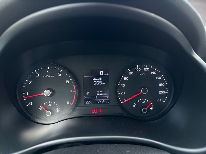 Kia Stonic 1.2 DPi Concept 62 kW (84 CV) Vehículo usado en Madrid Kia Stonic 1.2 DPi Concept 62 kW (84 CV) Vehículo usado en Madrid