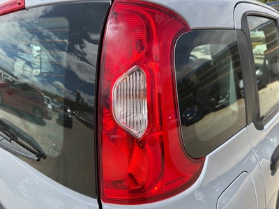 Fiat Panda 1.0 Hybrid GSE 51 kW (70 CV) 17 Fiat Panda 1.0 Hybrid GSE 51 kW (70 CV) 17