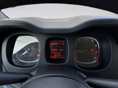 Fiat Panda 1.0 Hybrid GSE 51 kW (70 CV) 10 Fiat Panda 1.0 Hybrid GSE 51 kW (70 CV) 10