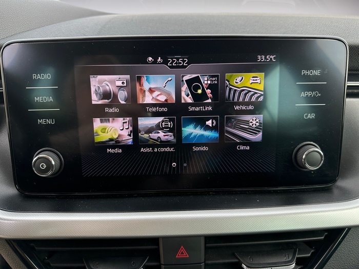 Skoda Kamiq 1.0 TSI Emotion DSG 81 kW (110 CV) Vehículo usado en Madrid Skoda Kamiq 1.0 TSI Emotion DSG 81 kW (110 CV) Vehículo usado en Madrid