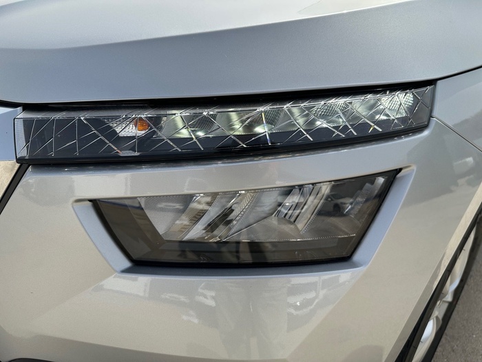 Skoda Kamiq 1.0 TSI Emotion DSG 81 kW (110 CV) Vehículo usado en Madrid Skoda Kamiq 1.0 TSI Emotion DSG 81 kW (110 CV) Vehículo usado en Madrid