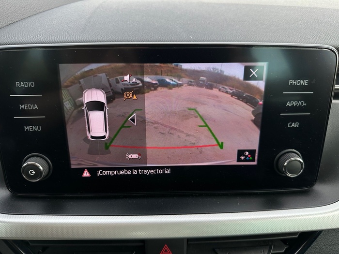 Skoda Kamiq 1.0 TSI Emotion DSG 81 kW (110 CV) Vehículo usado en Madrid Skoda Kamiq 1.0 TSI Emotion DSG 81 kW (110 CV) Vehículo usado en Madrid