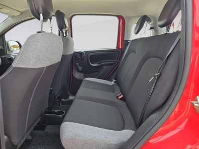 Fiat Panda 1.0 Hybrid GSE City Life 51 kW (70 CV) 12 Fiat Panda 1.0 Hybrid GSE City Life 51 kW (70 CV) 12