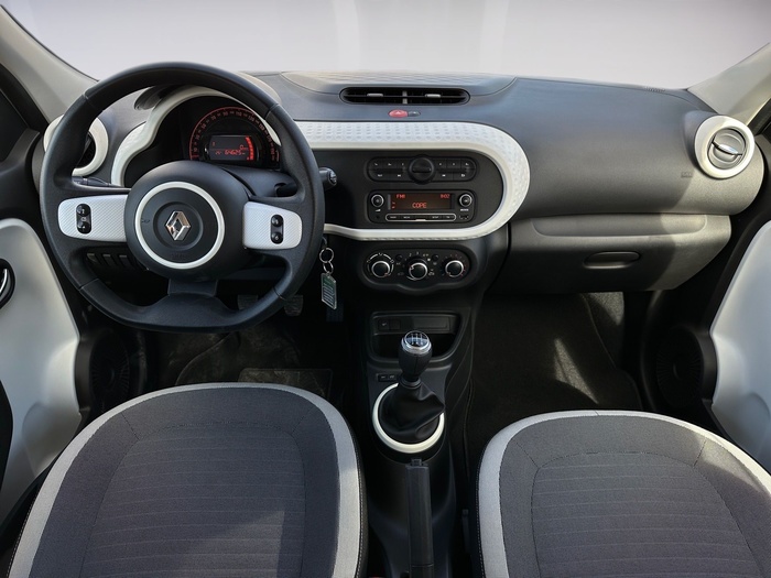 Renault Twingo 1.0 48 kW (65 CV) Vehículo usado en Madrid Renault Twingo 1.0 48 kW (65 CV) Vehículo usado en Madrid