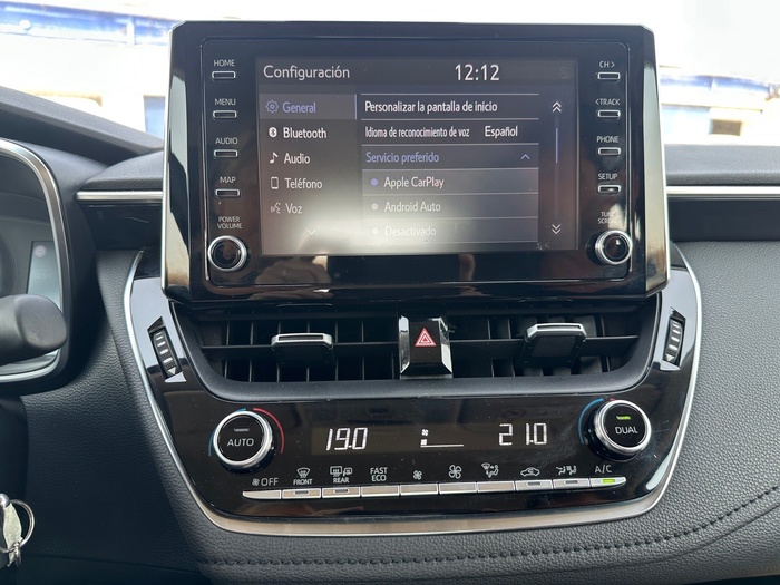 Toyota Corolla 1.5 125 Eco Sedan 92 kW (125 CV) Vehículo usado en Madrid Toyota Corolla 1.5 125 Eco Sedan 92 kW (125 CV) Vehículo usado en Madrid