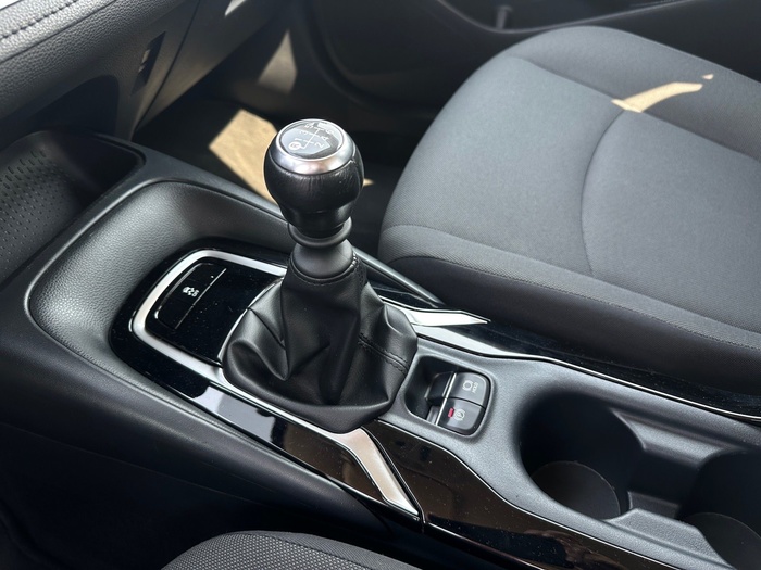 Toyota Corolla 1.5 125 Eco Sedan 92 kW (125 CV) Vehículo usado en Madrid Toyota Corolla 1.5 125 Eco Sedan 92 kW (125 CV) Vehículo usado en Madrid