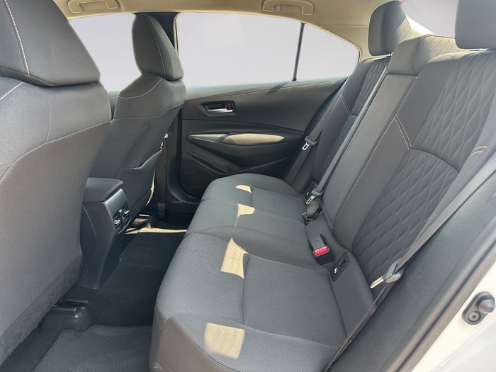 Toyota Corolla 1.5 125 Eco Sedan 92 kW (125 CV) Vehículo usado en Madrid Toyota Corolla 1.5 125 Eco Sedan 92 kW (125 CV) Vehículo usado en Madrid