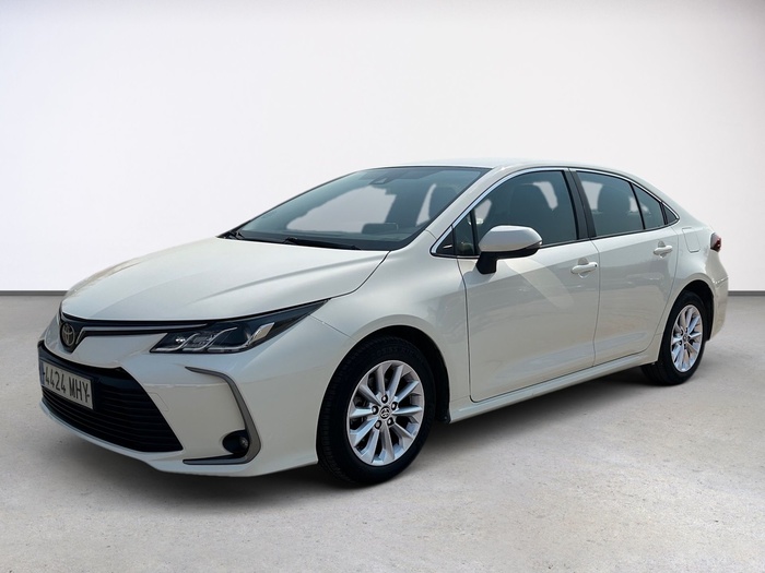 Toyota Corolla 1.5 125 Eco Sedan 92 kW (125 CV) Vehículo usado en Madrid Toyota Corolla 1.5 125 Eco Sedan 92 kW (125 CV) Vehículo usado en Madrid