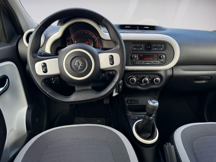 Renault Twingo 1.0 48 kW (65 CV) Vehículo usado en Madrid Renault Twingo 1.0 48 kW (65 CV) Vehículo usado en Madrid