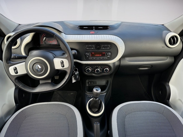 Renault Twingo 1.0 48 kW (65 CV) Vehículo usado en Madrid Renault Twingo 1.0 48 kW (65 CV) Vehículo usado en Madrid