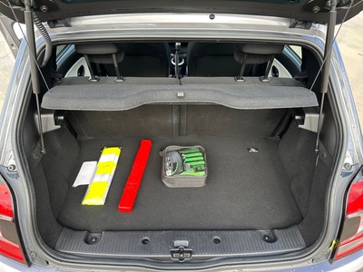 Renault Twingo 1.0 48 kW (65 CV) 6 Renault Twingo 1.0 48 kW (65 CV) 6