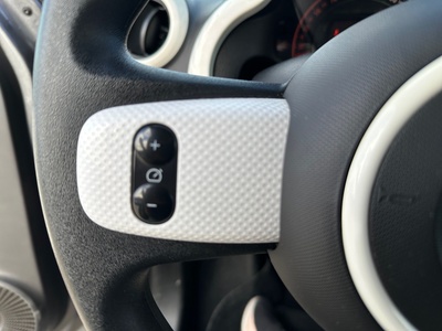 Renault Twingo 1.0 48 kW (65 CV) 20 Renault Twingo 1.0 48 kW (65 CV) 20