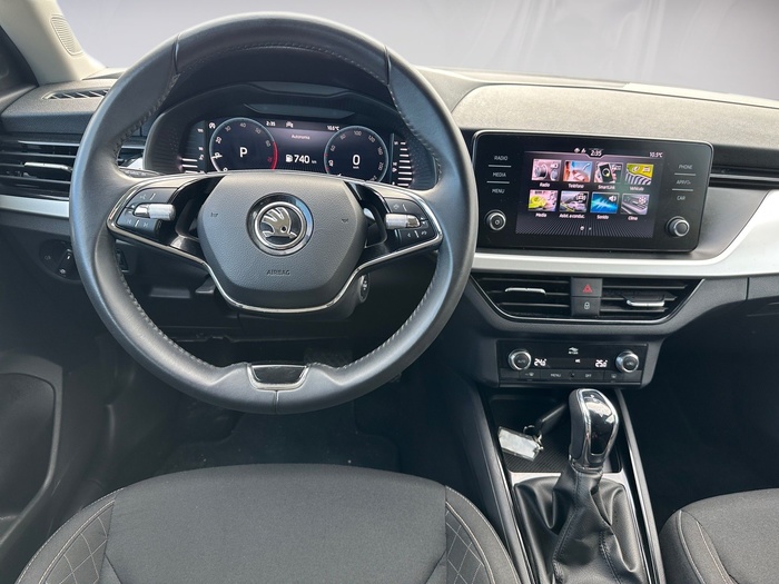 Skoda Kamiq 1.0 TSI Ambition DSG 81 kW (110 CV) Vehículo usado en Madrid Skoda Kamiq 1.0 TSI Ambition DSG 81 kW (110 CV) Vehículo usado en Madrid