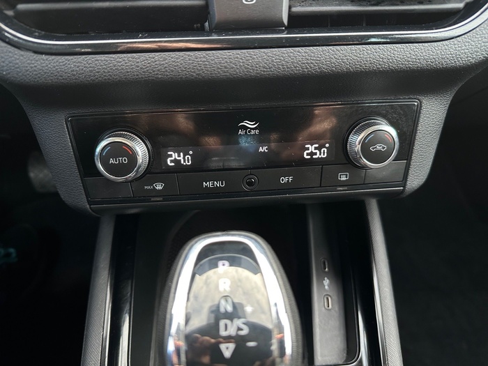 Skoda Kamiq 1.0 TSI Ambition DSG 81 kW (110 CV) Vehículo usado en Madrid Skoda Kamiq 1.0 TSI Ambition DSG 81 kW (110 CV) Vehículo usado en Madrid