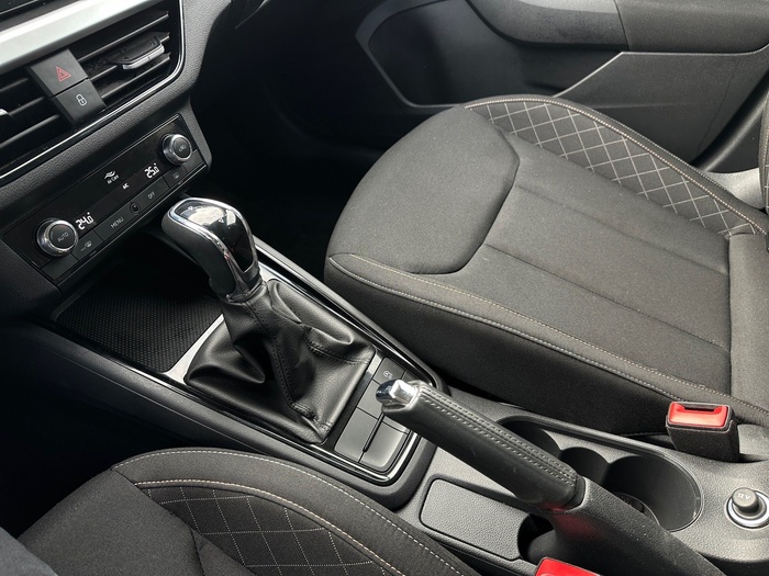 Skoda Kamiq 1.0 TSI Ambition DSG 81 kW (110 CV) Vehículo usado en Madrid Skoda Kamiq 1.0 TSI Ambition DSG 81 kW (110 CV) Vehículo usado en Madrid