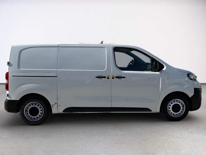 Peugeot Expert Furgon BlueHDi 120 S&S Pro Standard 88 kW (120 CV) Vehículo usado en Madrid Peugeot Expert Furgon BlueHDi 120 S&S Pro Standard 88 kW (120 CV) Vehículo usado en Madrid