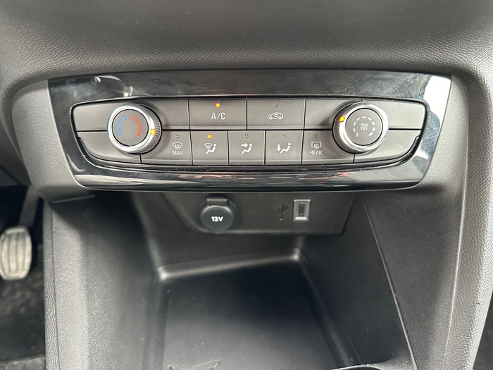 Opel Corsa 1.2 Turbo XHL Edition 74 kW (100 CV) Vehículo usado en Madrid Opel Corsa 1.2 Turbo XHL Edition 74 kW (100 CV) Vehículo usado en Madrid