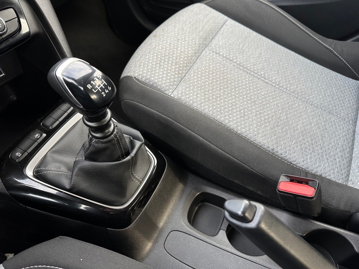 Opel Corsa 1.2 Turbo XHL Edition 74 kW (100 CV) Vehículo usado en Madrid Opel Corsa 1.2 Turbo XHL Edition 74 kW (100 CV) Vehículo usado en Madrid