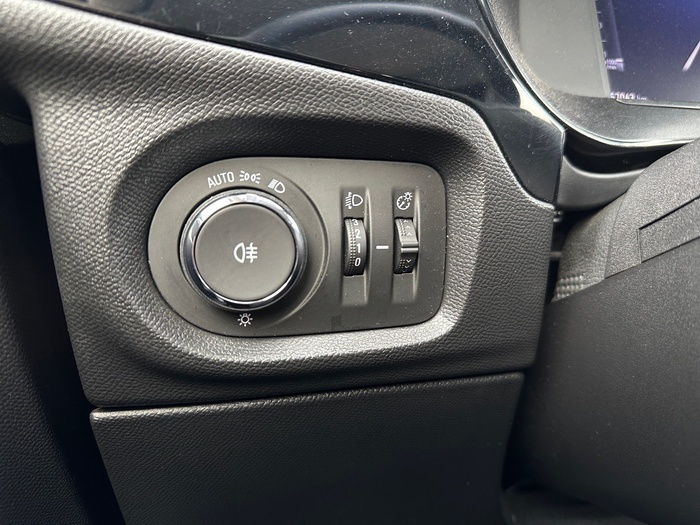 Opel Corsa 1.2 Turbo XHL Edition 74 kW (100 CV) Vehículo usado en Madrid Opel Corsa 1.2 Turbo XHL Edition 74 kW (100 CV) Vehículo usado en Madrid