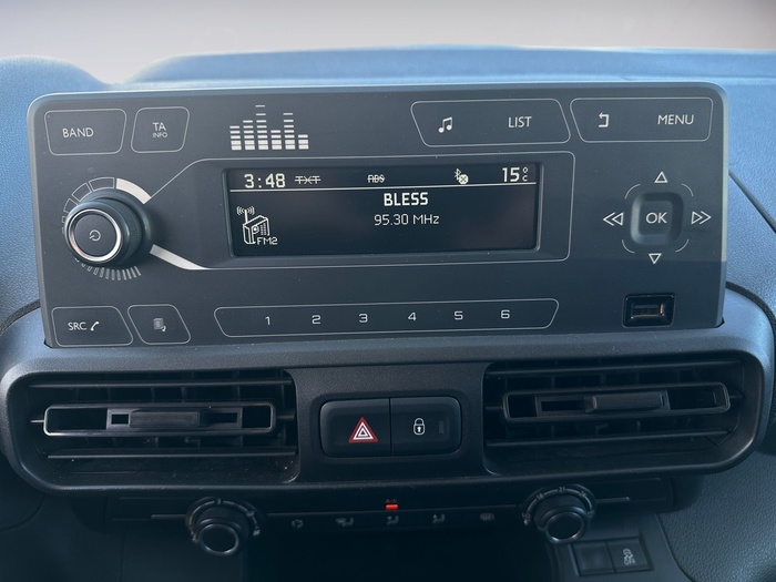 Toyota Proace City 1.5D GX 650kg 75 kW (102 CV) Vehículo usado en Madrid Toyota Proace City 1.5D GX 650kg 75 kW (102 CV) Vehículo usado en Madrid