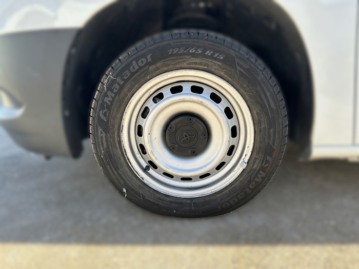 Toyota Proace City 1.5D GX 650kg 75 kW (102 CV) Vehículo usado en Madrid Toyota Proace City 1.5D GX 650kg 75 kW (102 CV) Vehículo usado en Madrid