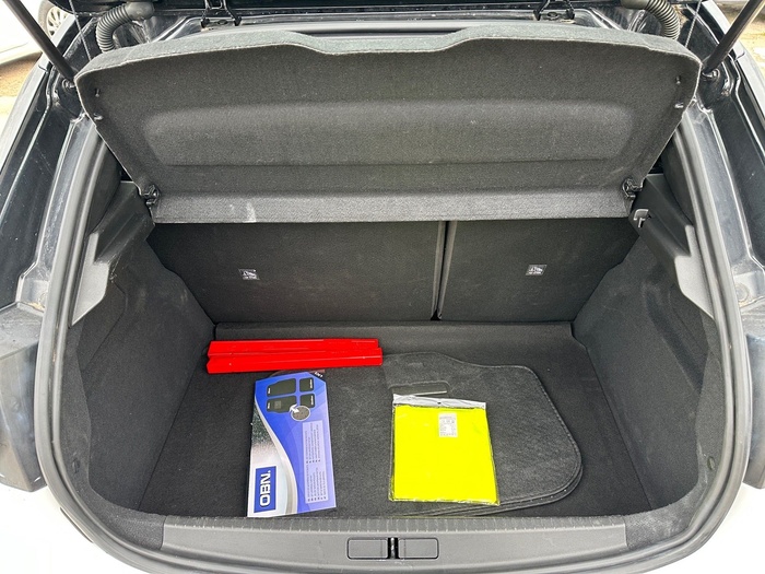 Opel Corsa 1.2T XHL GS 74 kW (100 CV) Vehículo usado en Madrid Opel Corsa 1.2T XHL GS 74 kW (100 CV) Vehículo usado en Madrid