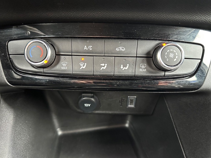 Opel Corsa 1.2T XHL GS 74 kW (100 CV) Vehículo usado en Madrid Opel Corsa 1.2T XHL GS 74 kW (100 CV) Vehículo usado en Madrid