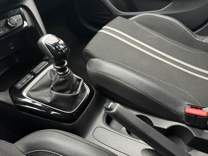 Opel Corsa 1.2T XHL GS 74 kW (100 CV) Vehículo usado en Madrid Opel Corsa 1.2T XHL GS 74 kW (100 CV) Vehículo usado en Madrid