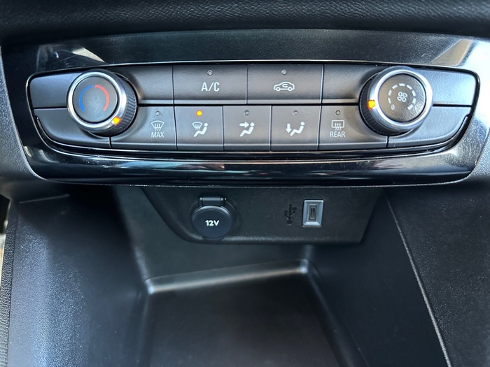 Opel Corsa 1.2 Turbo XHL Edition 74 kW (100 CV) Vehículo usado en Madrid Opel Corsa 1.2 Turbo XHL Edition 74 kW (100 CV) Vehículo usado en Madrid