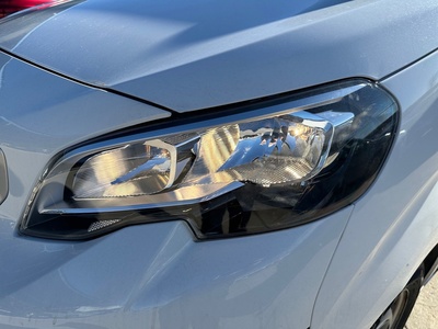 Peugeot Expert Furgon BlueHDi 120 S&S Pro Standard 88 kW (120 CV) 16 Peugeot Expert Furgon BlueHDi 120 S&S Pro Standard 88 kW (120 CV) 16