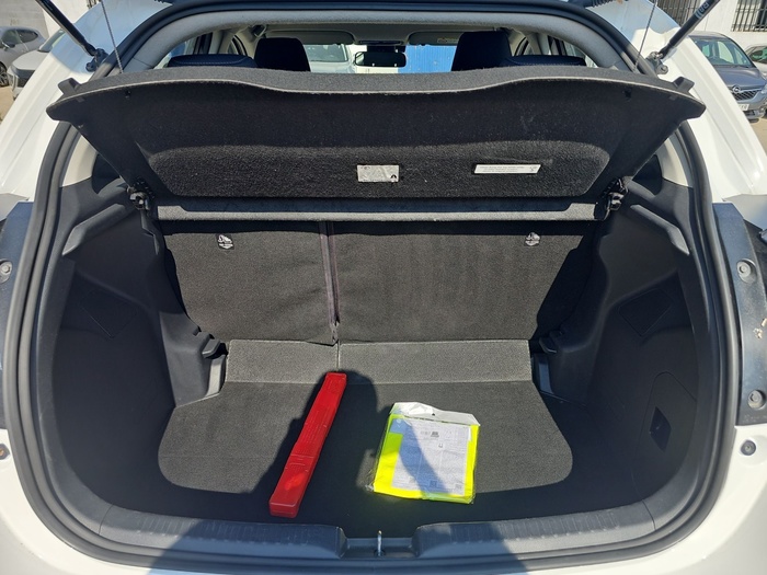 Toyota Yaris 1.5 S-Edition 92 kW (125 CV) Vehículo usado en Madrid Toyota Yaris 1.5 S-Edition 92 kW (125 CV) Vehículo usado en Madrid