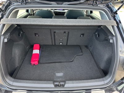 Volkswagen Golf Life 1.5 TSI 96 kW (130 CV) 6 Volkswagen Golf Life 1.5 TSI 96 kW (130 CV) 6