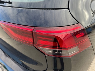 Volkswagen Golf Life 1.5 TSI 96 kW (130 CV) 17 Volkswagen Golf Life 1.5 TSI 96 kW (130 CV) 17