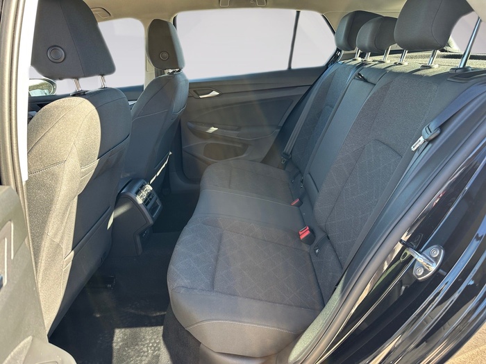 Volkswagen Golf Life 1.5 TSI 96 kW (130 CV) Vehículo usado en Madrid Volkswagen Golf Life 1.5 TSI 96 kW (130 CV) Vehículo usado en Madrid