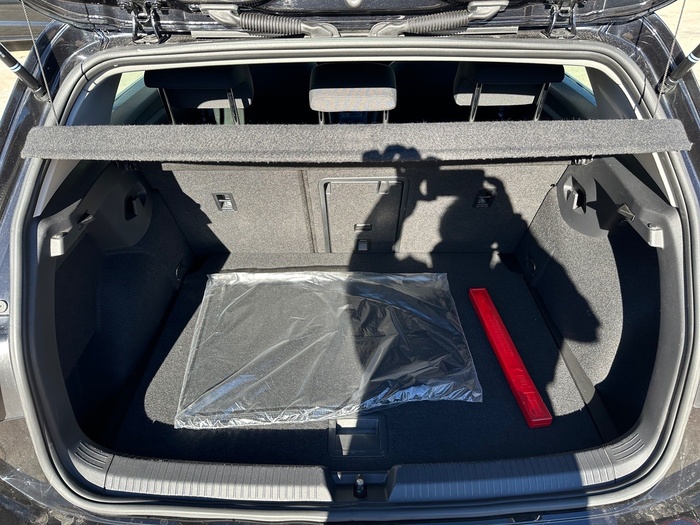 Volkswagen Golf Life 1.5 TSI 96 kW (130 CV) Vehículo usado en Madrid Volkswagen Golf Life 1.5 TSI 96 kW (130 CV) Vehículo usado en Madrid